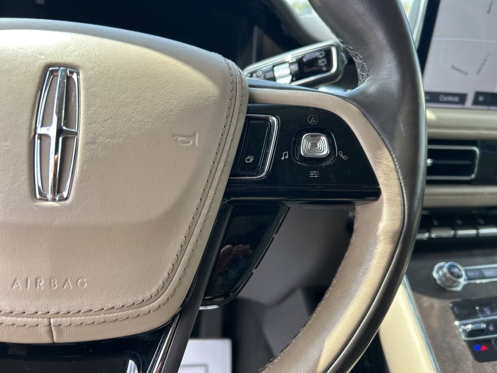 Used 2020 Lincoln Aviator Reserve w/ Equipment Group 202A image 9