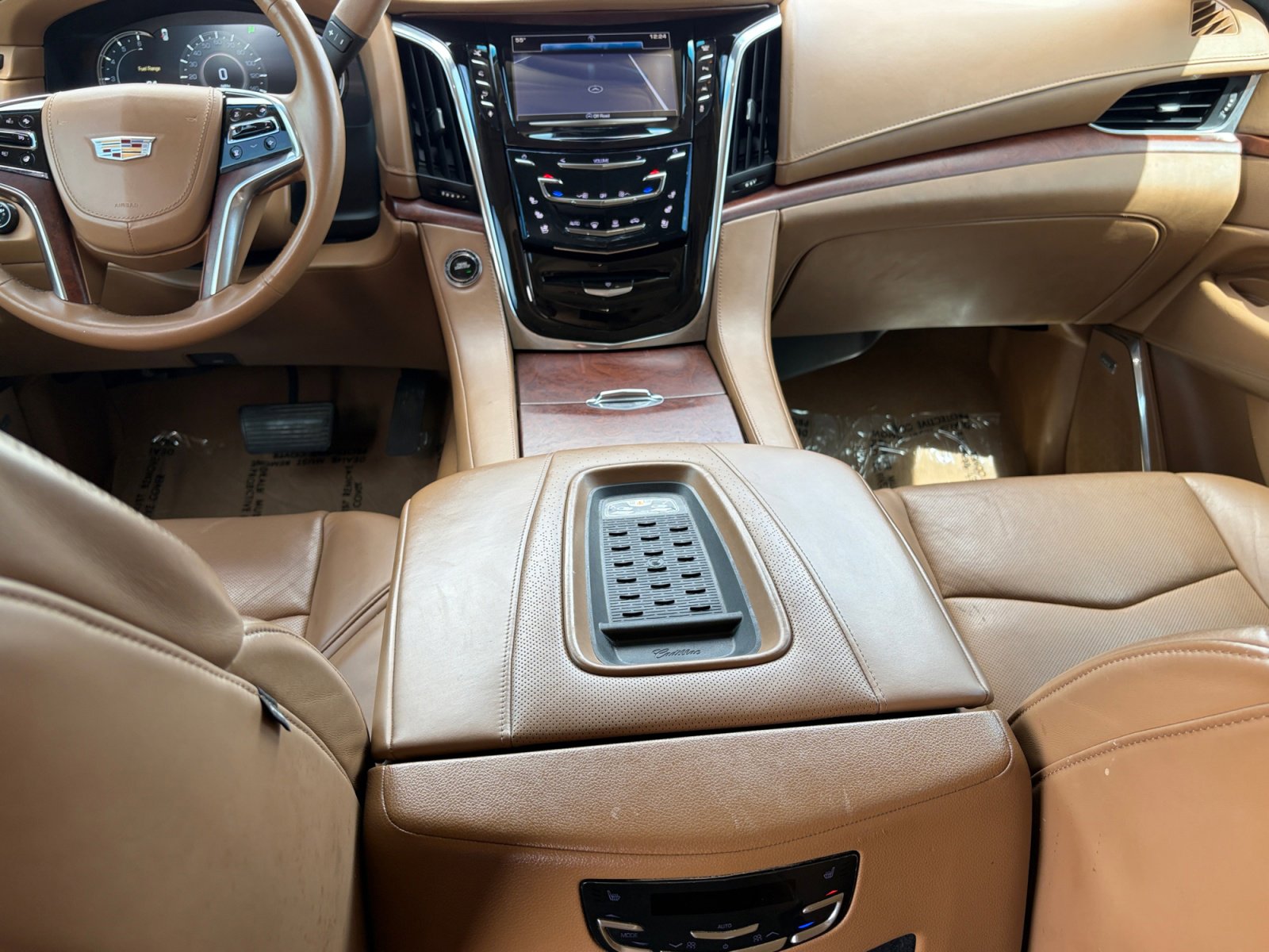 Used 2016 Cadillac Escalade Platinum AWD/4WD image 19