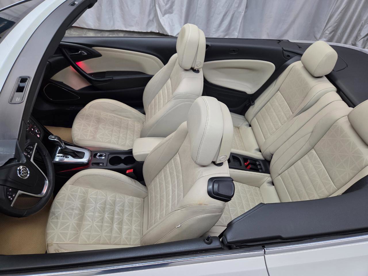 Used 2018 Buick Cascada Premium image 18