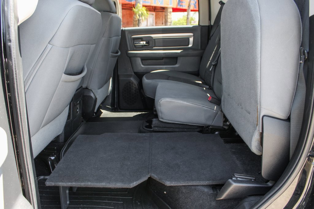 Used 2014 RAM 3500 Big Horn w/ Black Appearance Group image 30