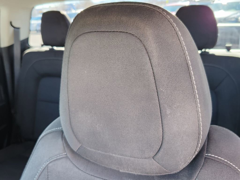 Used 2021 Chevrolet Colorado LT AWD/4WD image 6