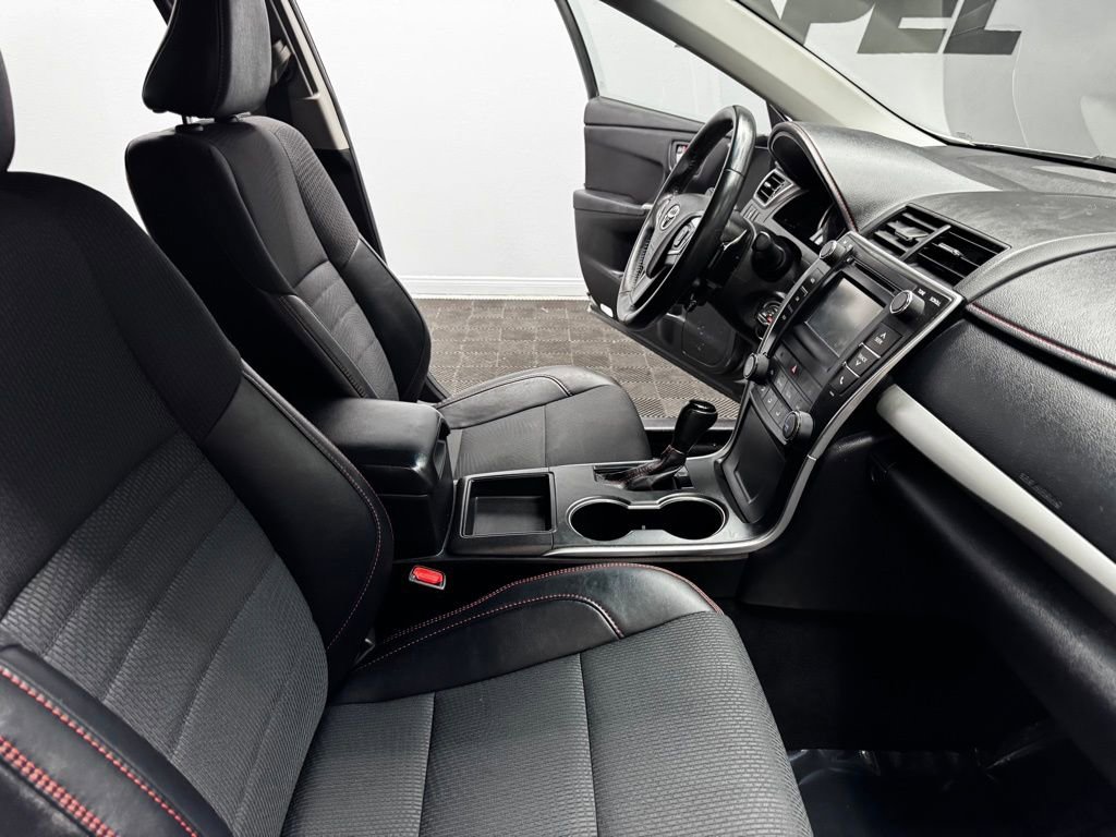 Used 2017 Toyota Camry SE FWD image 50