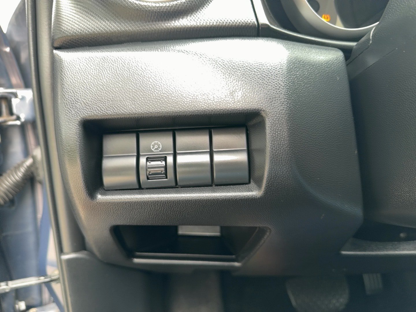 Used 2009 MAZDA MAZDA3 i Touring Value FWD image 12