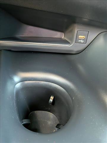 Used 2021 Toyota C-HR LE image 27