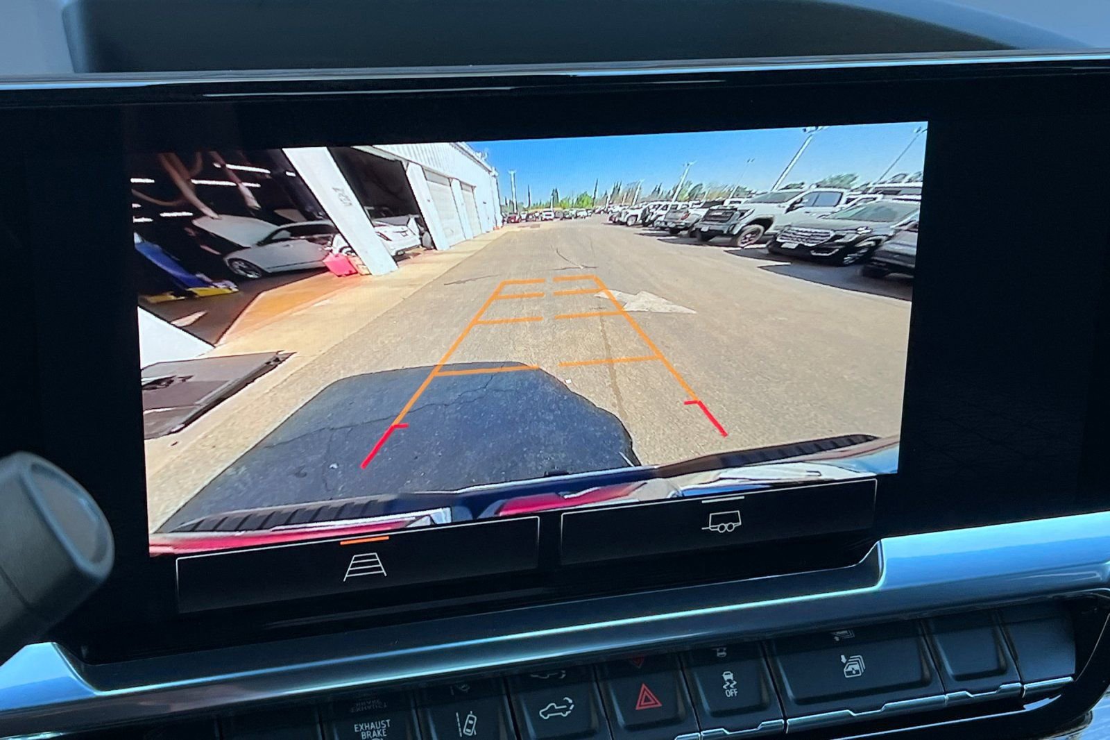 New 2026 GMC Sierra 2500 SLE image 18