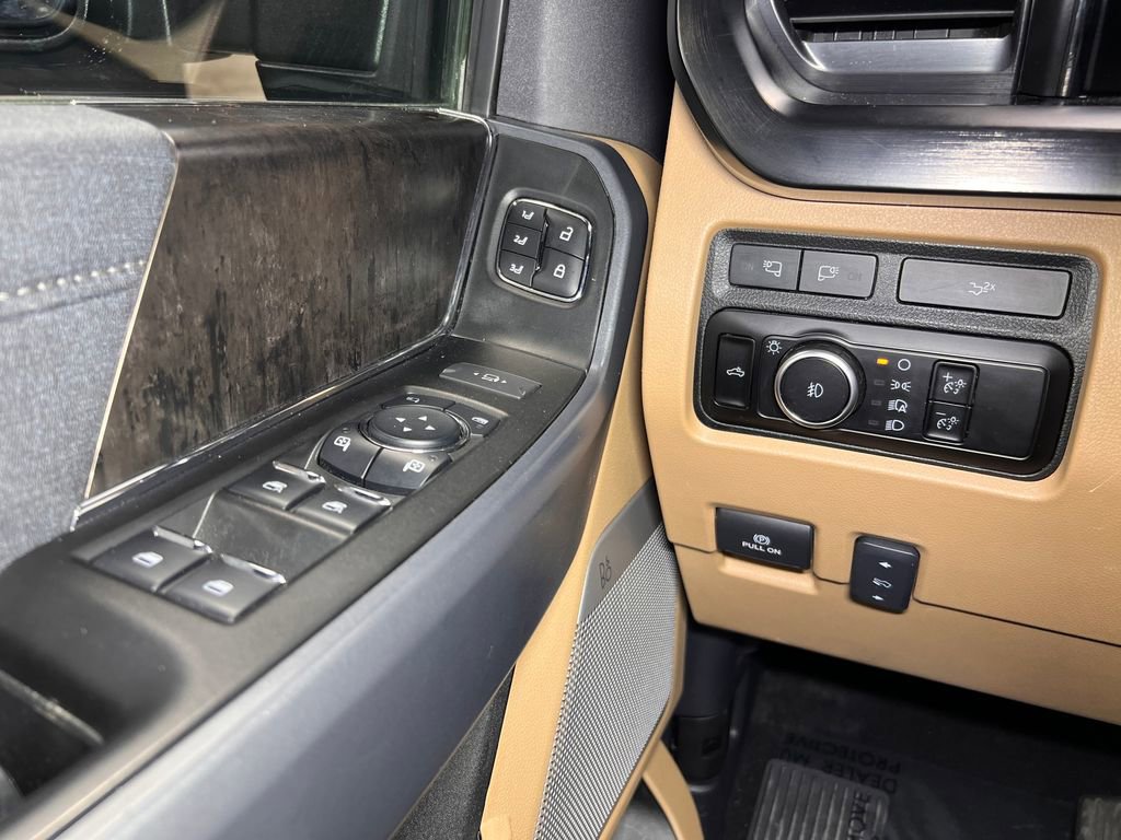 Used 2023 Ford F350 Lariat w/ FX4 Off-Road Package image 13