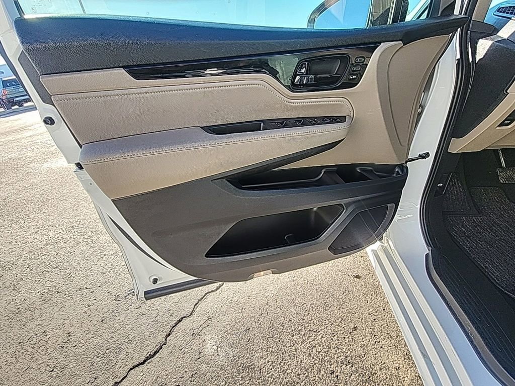 Used 2023 Honda Odyssey Touring image 9