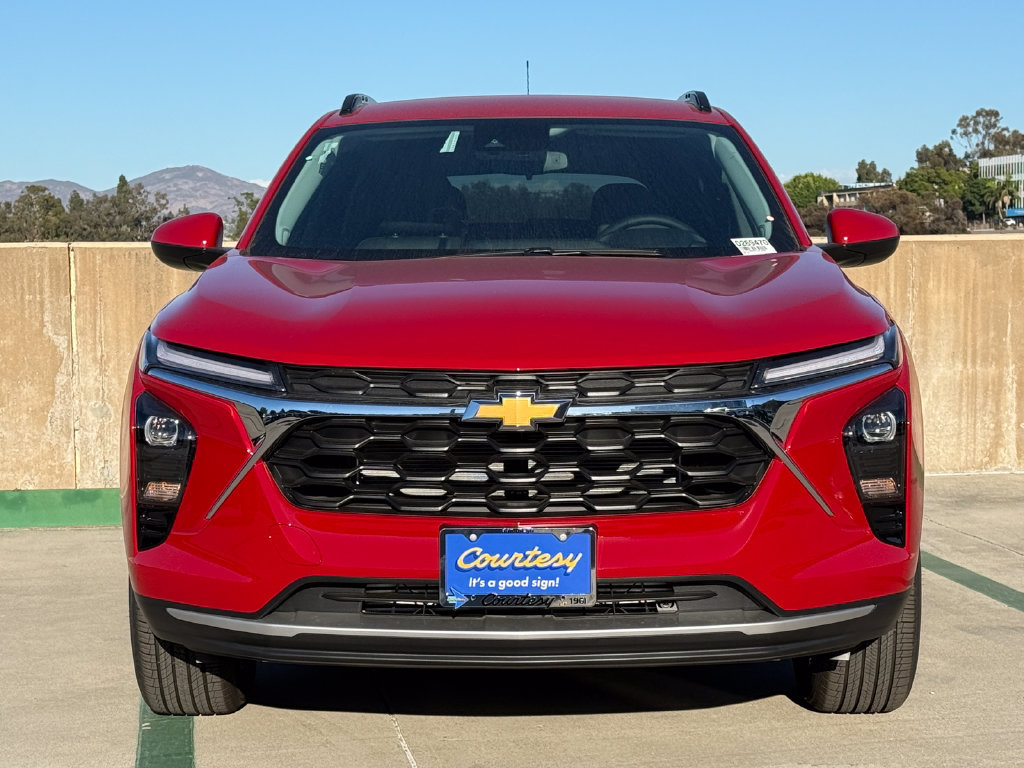 New 2026 Chevrolet Trax LT w/ LT Convenience Package FWD image 4