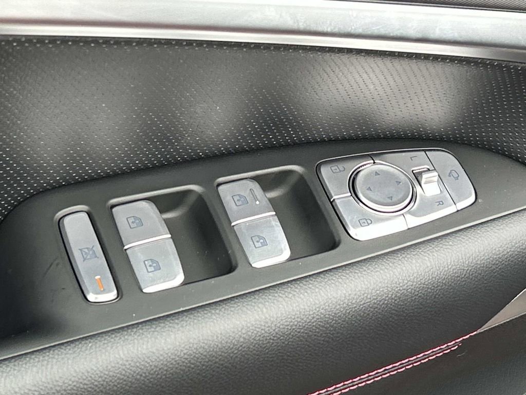 New 2026 Genesis G70 3.3T Sport Prestige AWD/4WD image 17