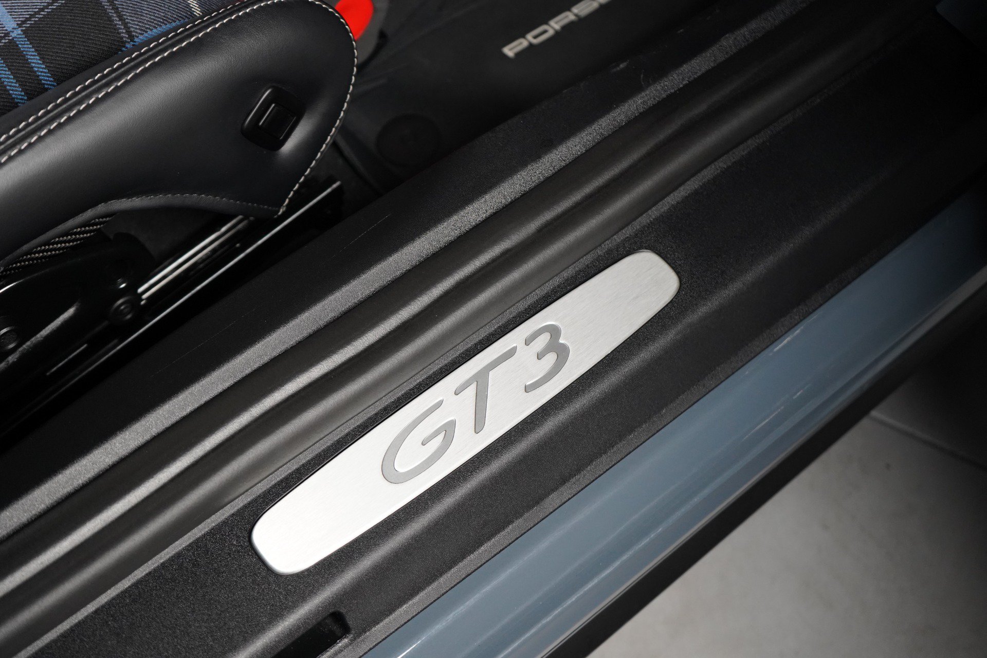 Used 2018 Porsche 911 GT3 RWD image 66