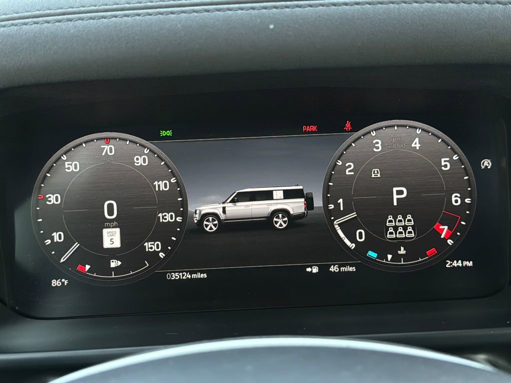 Used 2023 Land Rover Defender 130 S image 27