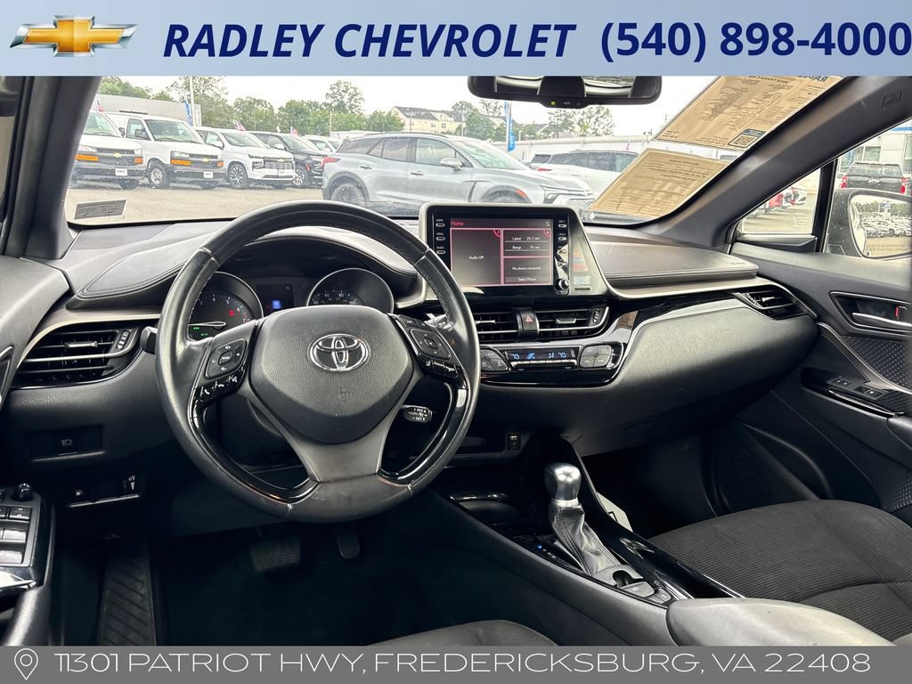 Used 2019 Toyota C-HR XLE FWD image 7
