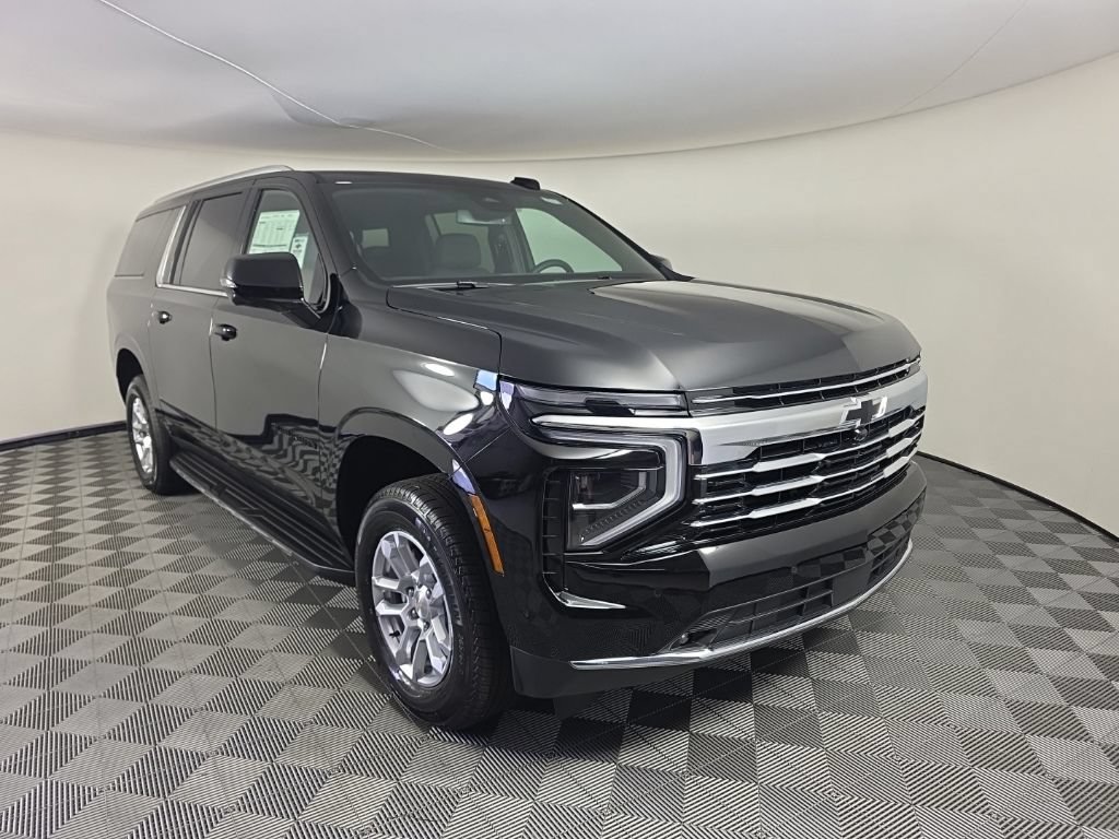 New 2026 Chevrolet Suburban LT w/ Comfort Package AWD/4WD image 7