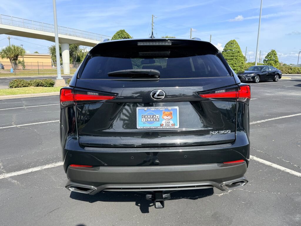 Used 2021 Lexus NX 300 image 10