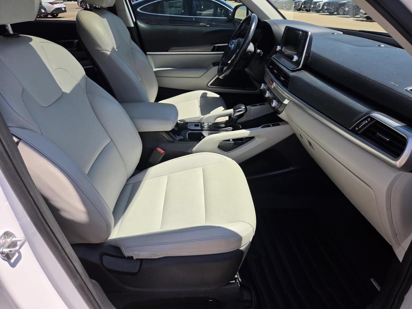 Used 2021 Kia Telluride S FWD image 8