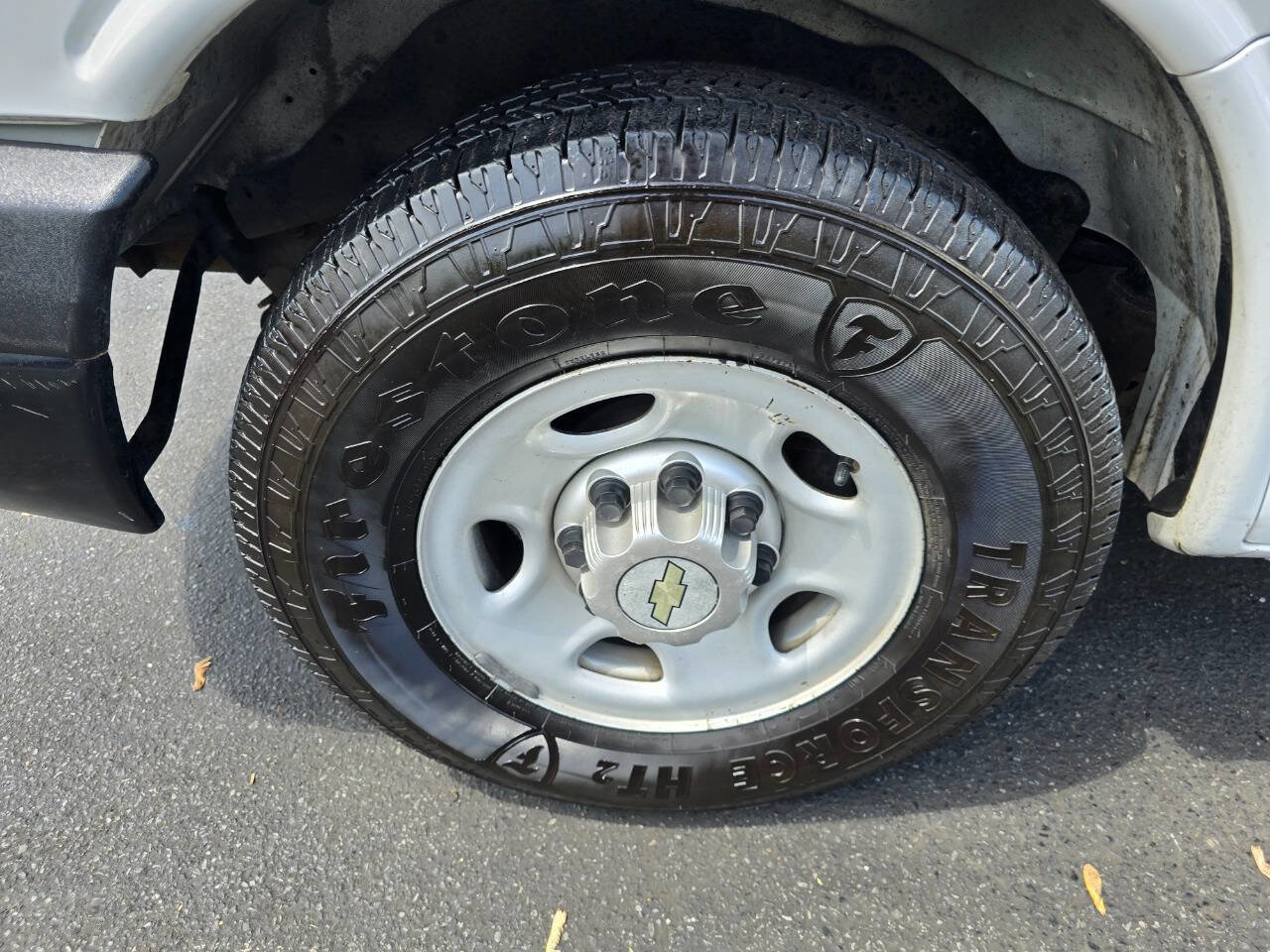 Used 2012 Chevrolet Express 3500 LS image 9