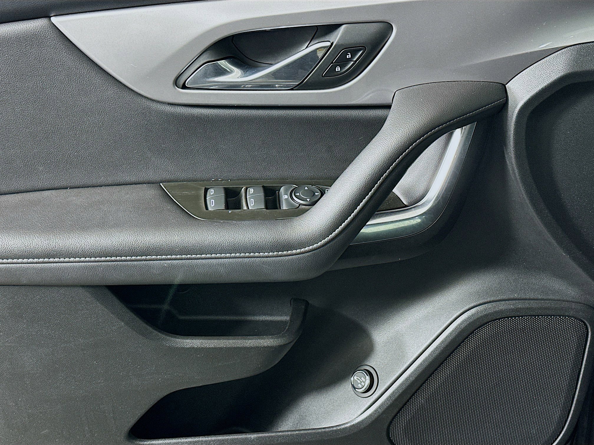 Used 2022 Chevrolet Blazer LT image 15