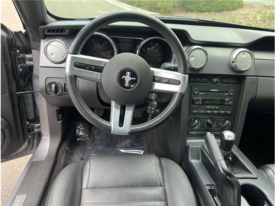 Used 2006 Ford Mustang GT RWD image 11