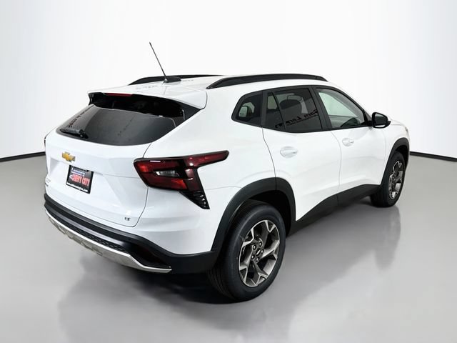 New 2026 Chevrolet Trax LT w/ Driver Confidence Package FWD image 9