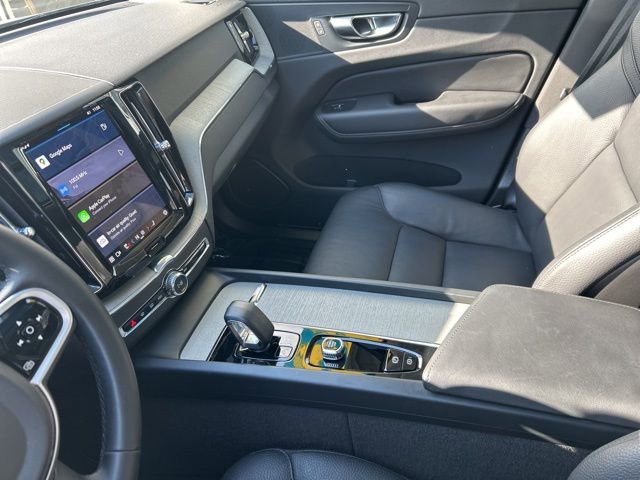 Certified 2025 Volvo XC60 B5 Plus image 19