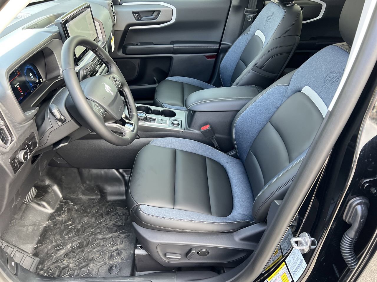 New 2025 Ford Bronco Sport Outer Banks w/ Sasquatch Outer Banks Package image 19