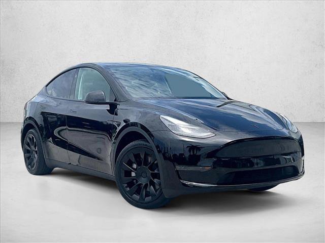 Used 2024 Tesla Model Y 2WD image 12