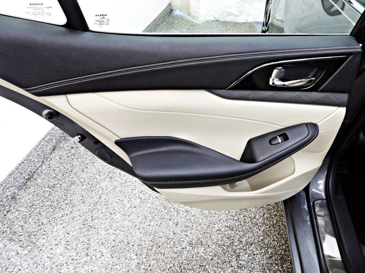 Used 2017 Nissan Maxima 3.5 S image 9