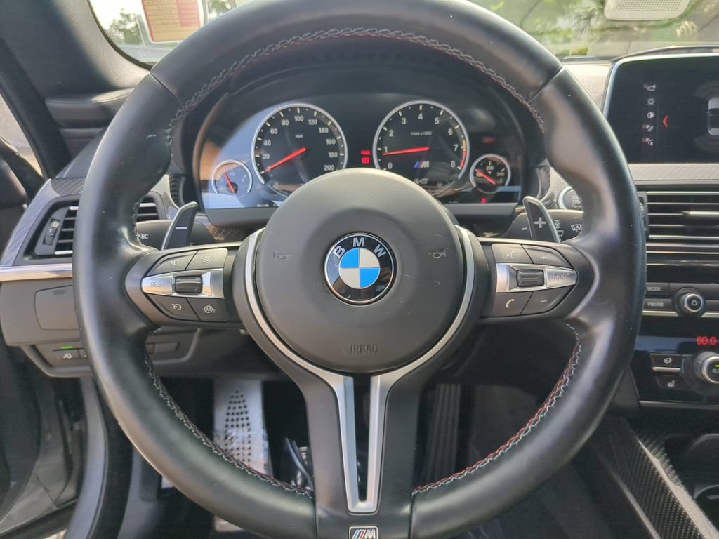 Used 2018 BMW M6 Convertible RWD image 30