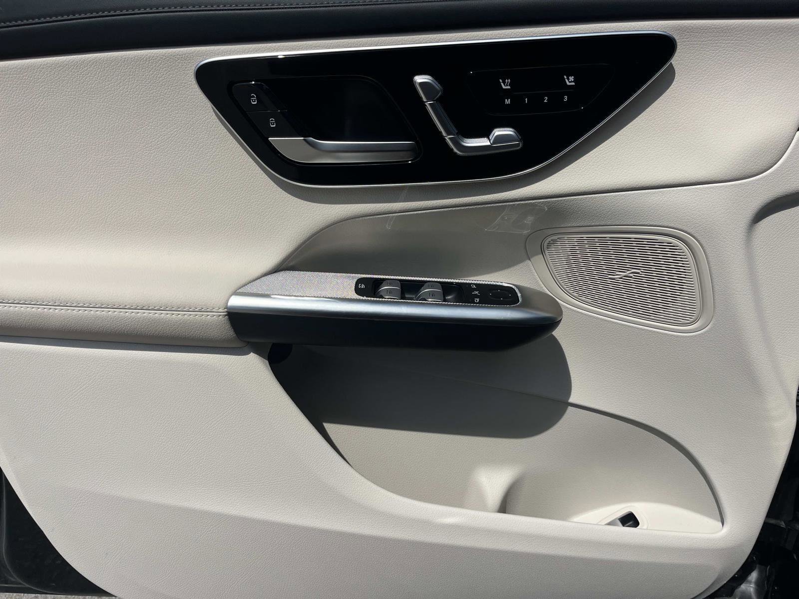 Certified 2025 Mercedes-Benz GLC 300 4MATIC image 18