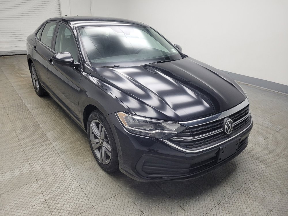 Used 2024 Volkswagen Jetta SE image 13