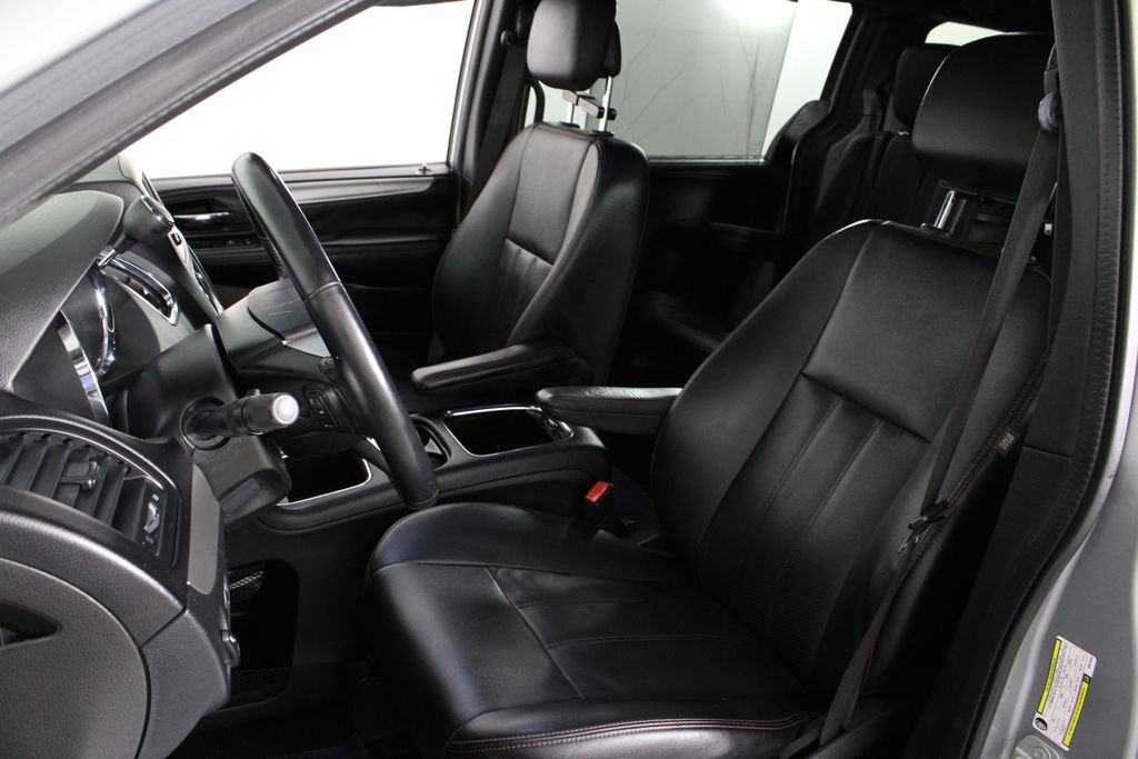 Used 2019 Dodge Grand Caravan GT image 17