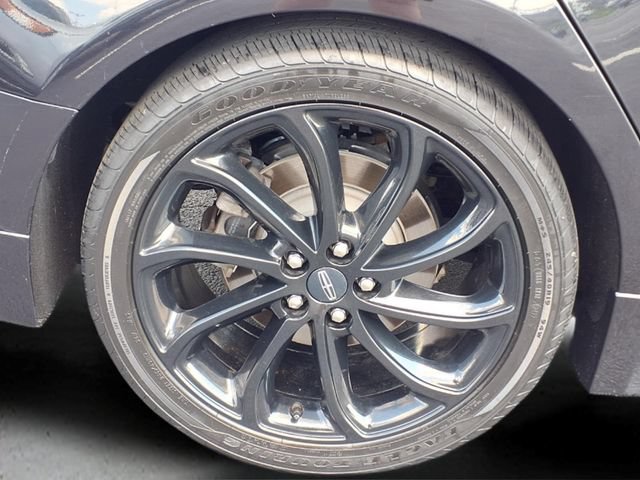 Used 2020 Lincoln MKZ Reserve w/ Monochromatic Package FWD image 9