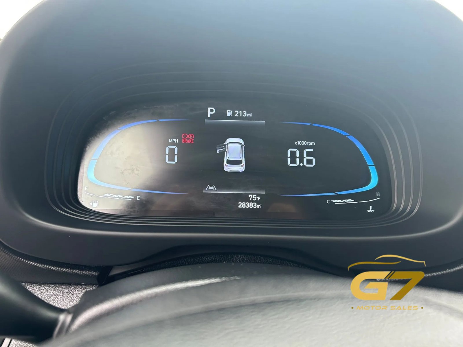 Used 2025 Hyundai Venue Limited FWD image 14