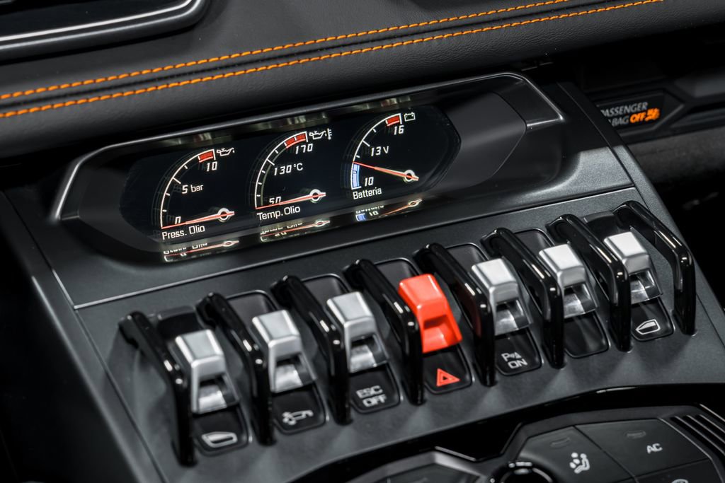 Used 2015 Lamborghini Huracan LP 610-4 image 19