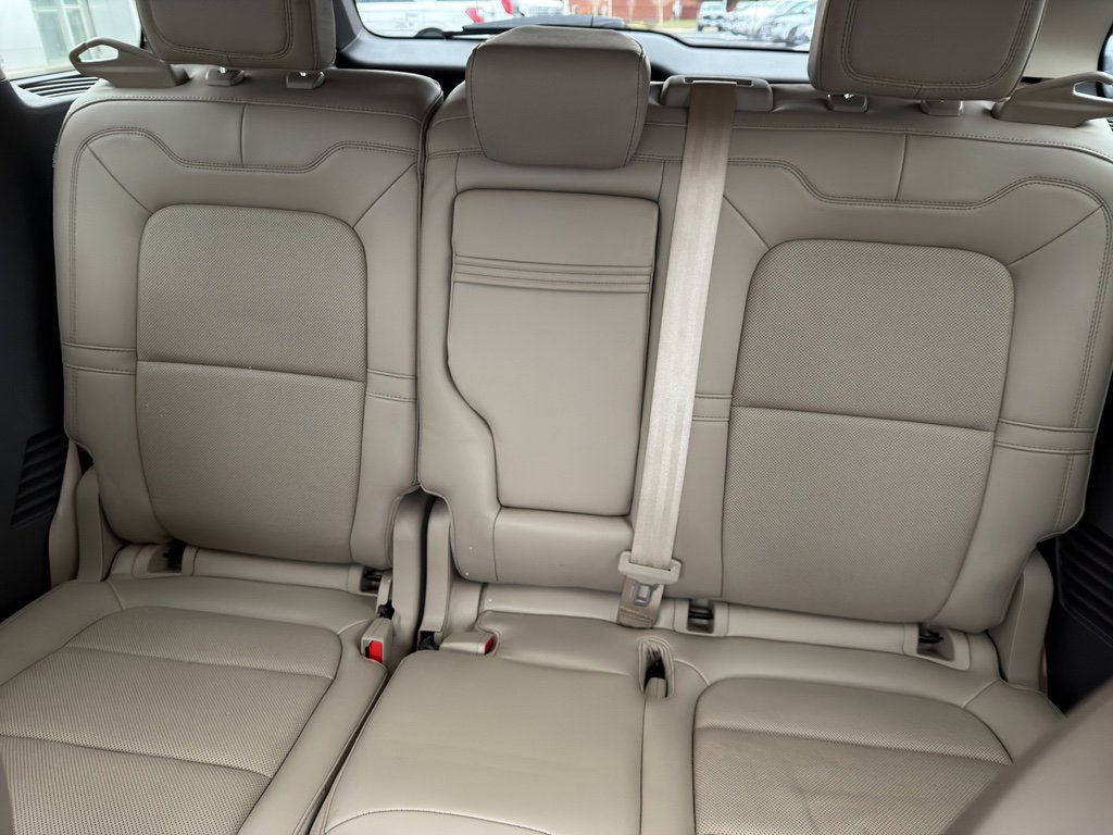 Used 2021 Lincoln Corsair FWD w/ Premium Package image 14