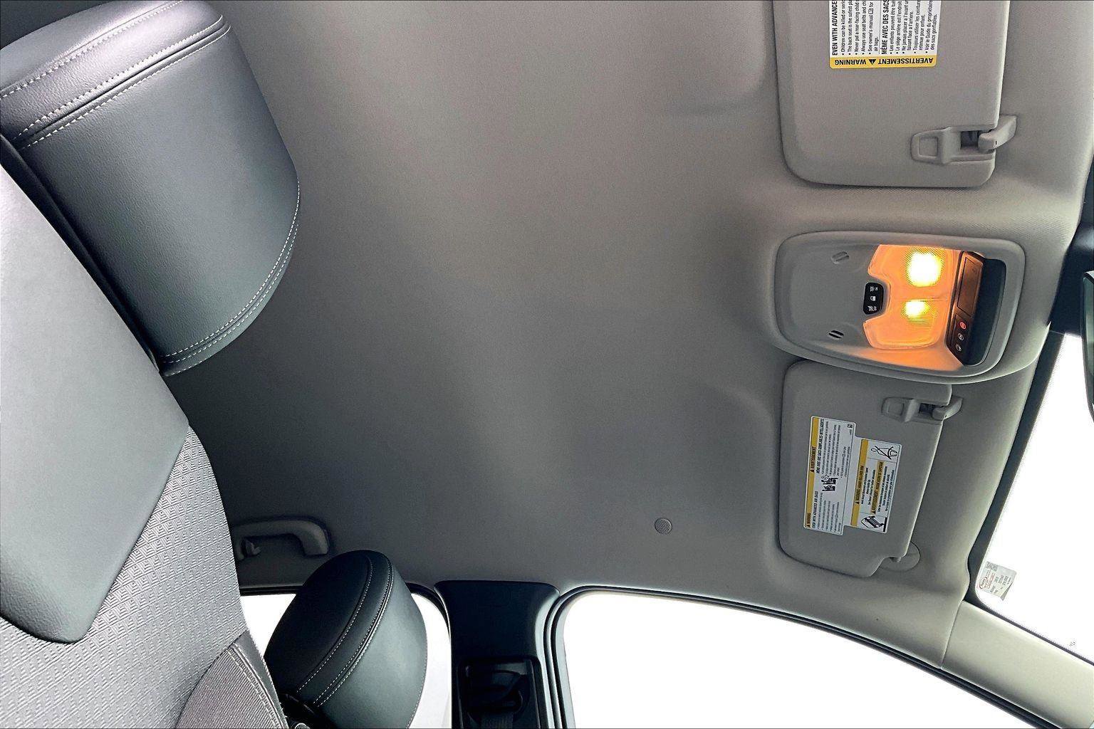 Used 2023 Buick Encore GX Select w/ Safety Package II image 23