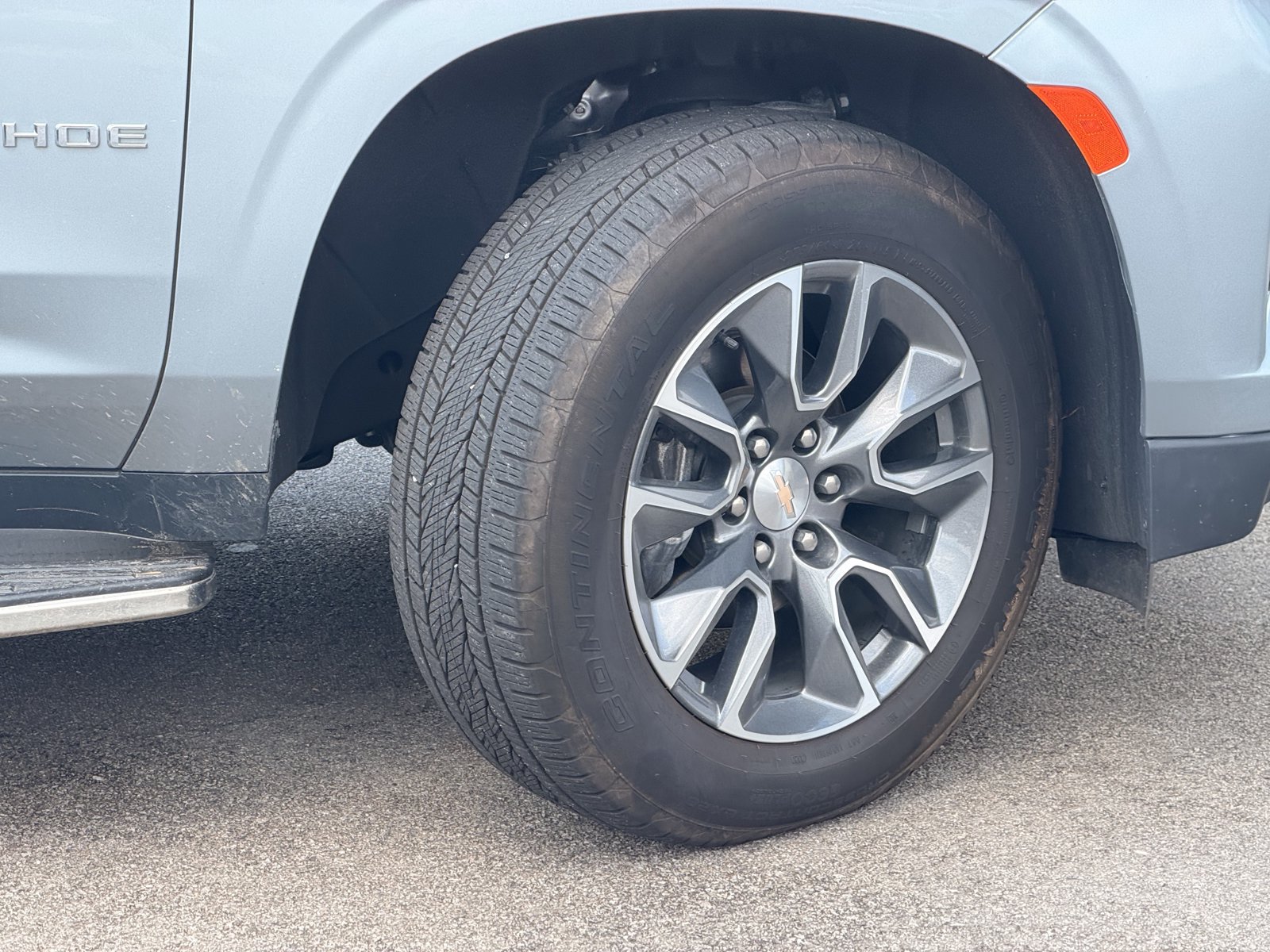 Used 2023 Chevrolet Tahoe LT w/ LT Signature Package RWD image 5