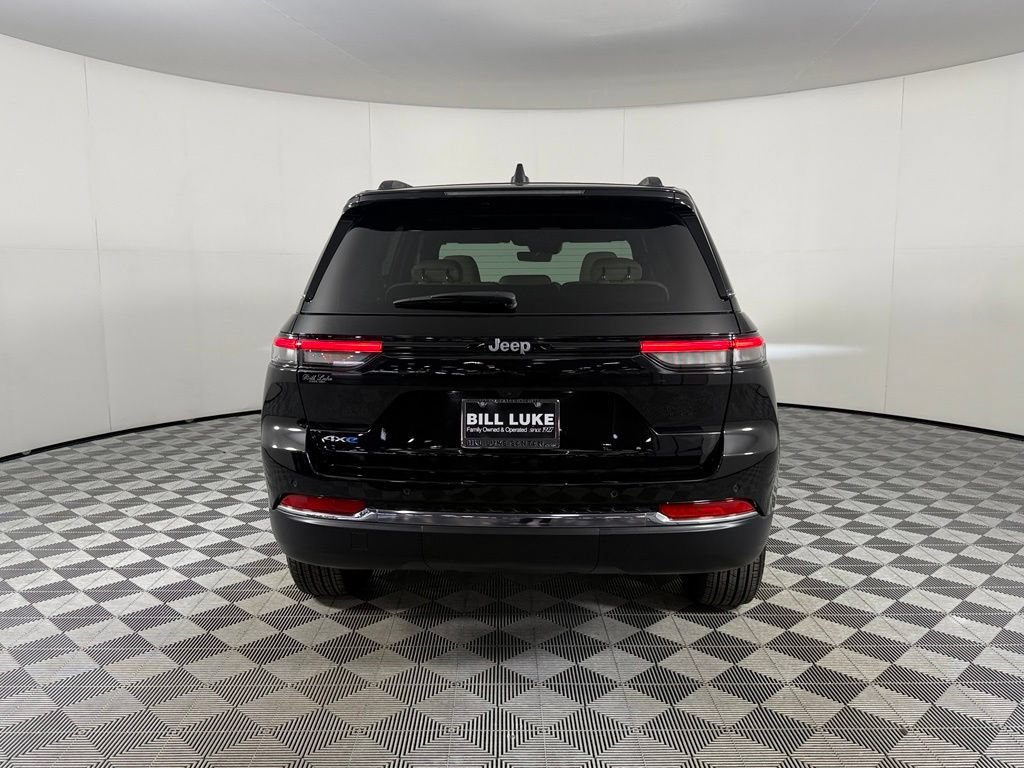 Used 2025 Jeep Grand Cherokee Limited 4xe AWD/4WD image 7