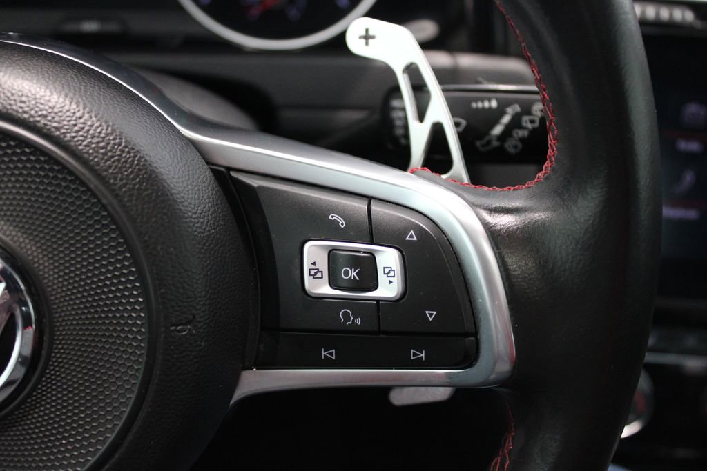 Used 2018 Volkswagen GTI SE image 20