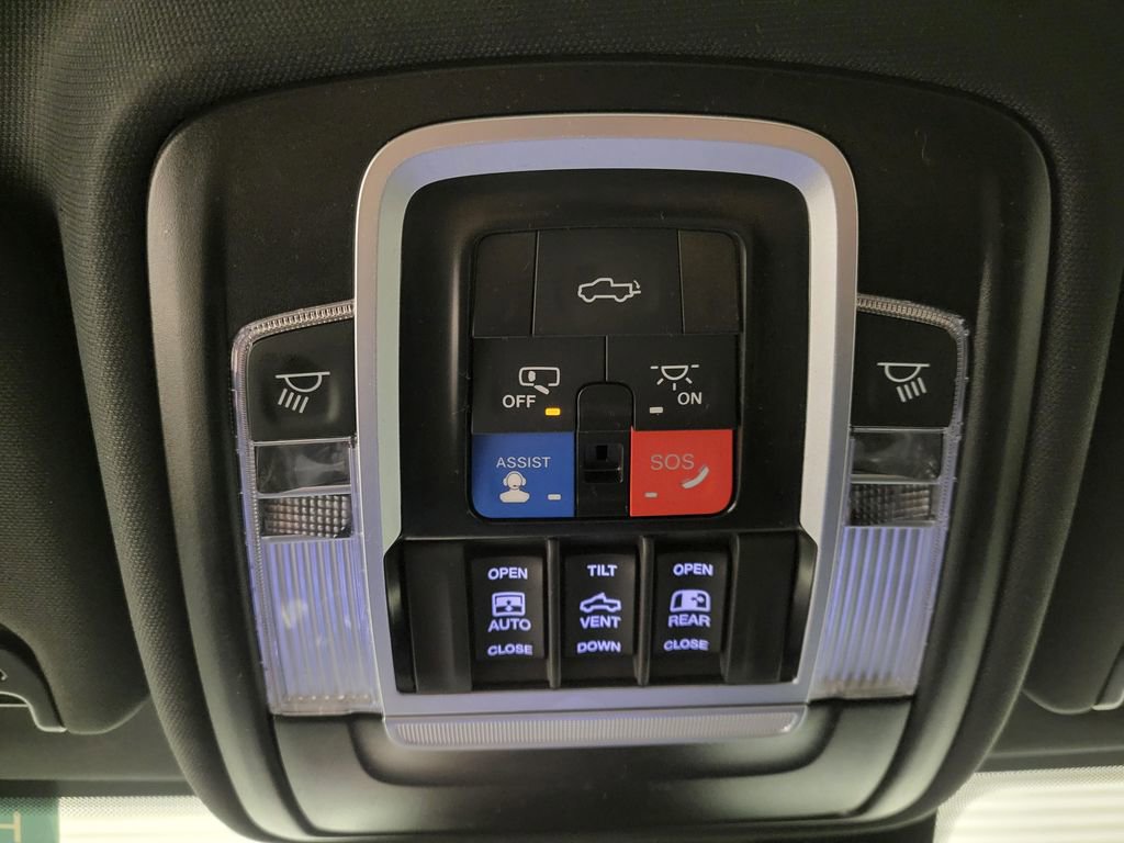 Used 2024 RAM 3500 Limited image 18