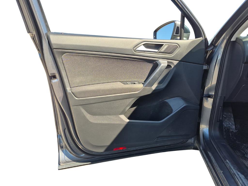 Used 2021 Volkswagen Tiguan S image 26