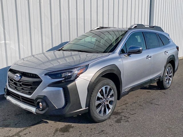 New 2025 Subaru Outback Touring image 3