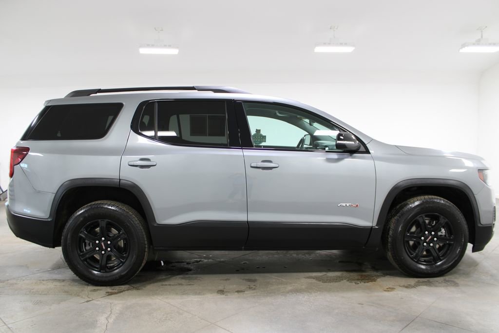 Used 2023 GMC Acadia AT4 w/ Preferred Package image 11