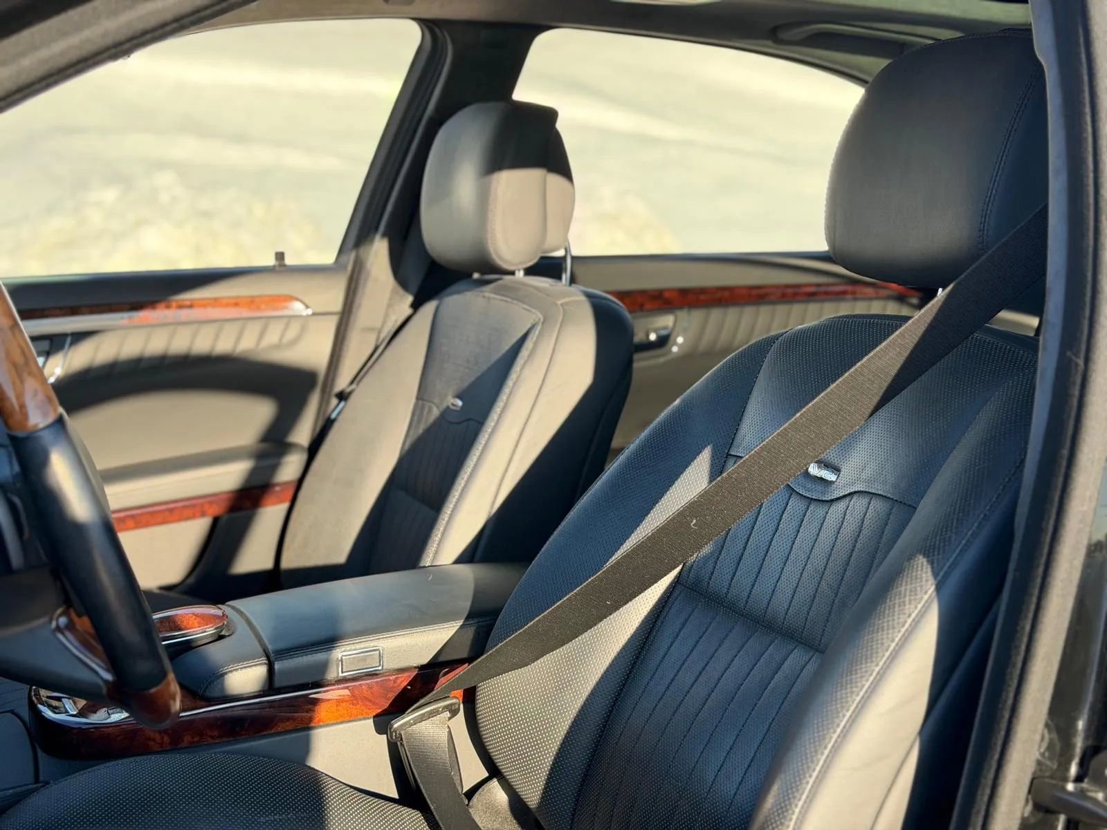 Used 2009 Mercedes-Benz S 600 image 13