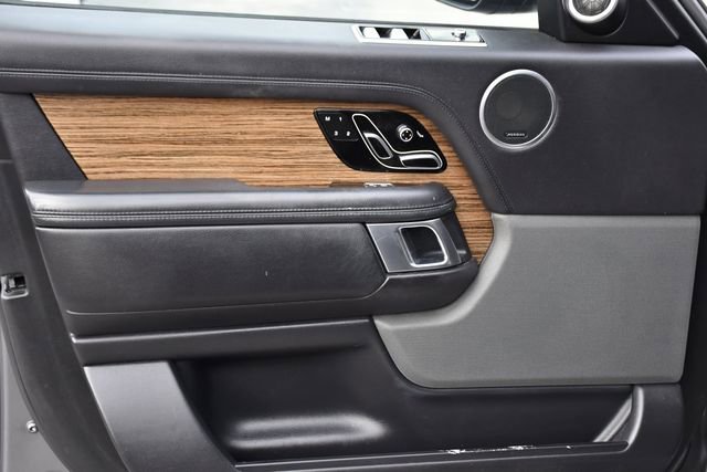 Used 2019 Land Rover Range Rover image 24
