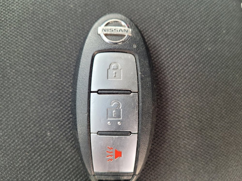 Used 2020 Nissan Pathfinder S FWD image 32