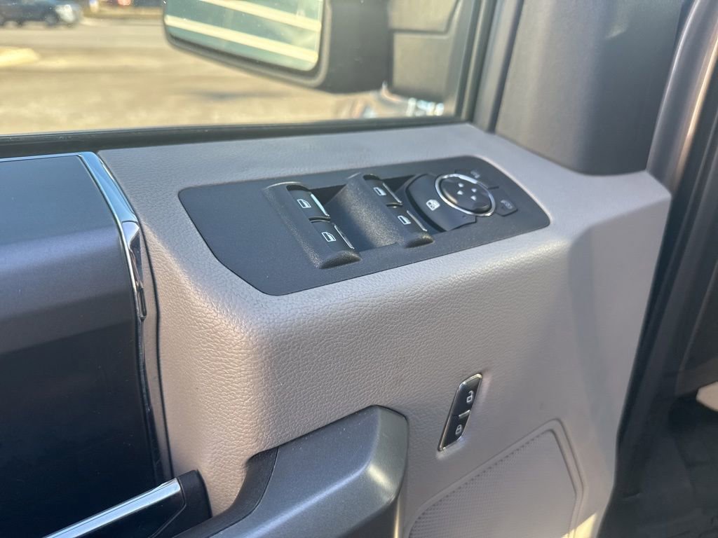 Used 2018 Ford F150 XLT w/ Equipment Group 302A Luxury image 9