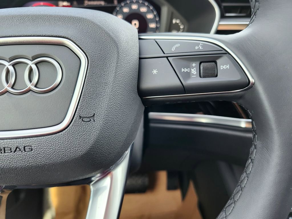 New 2025 Audi Q3 2.0T Premium image 15
