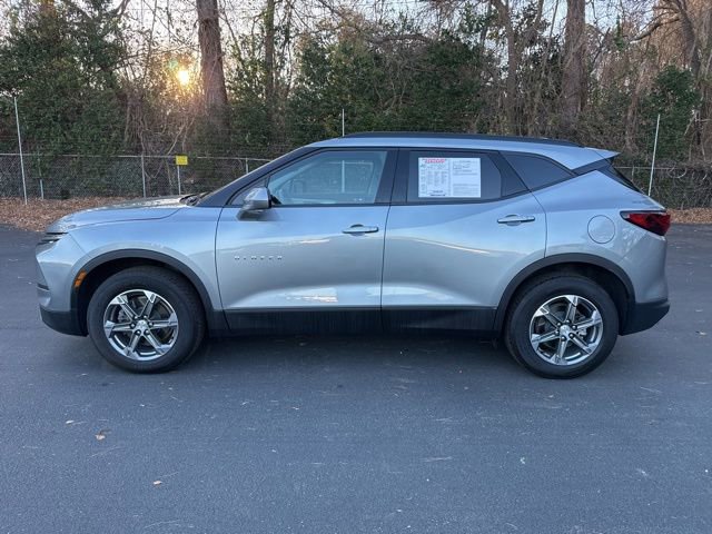 Used 2024 Chevrolet Blazer LT w/ Convenience Package image 2