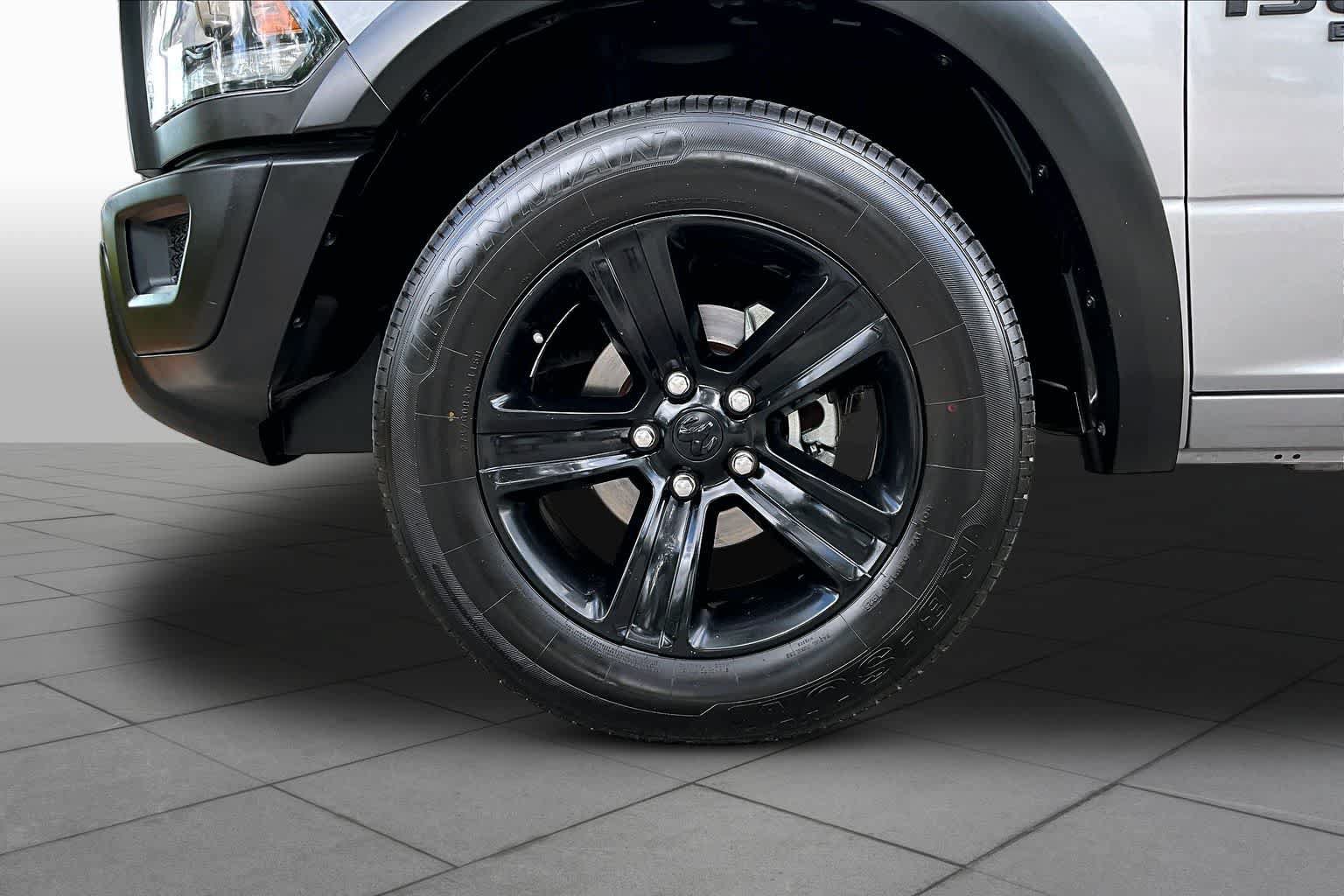 Used 2024 RAM 1500 Warlock RWD image 10